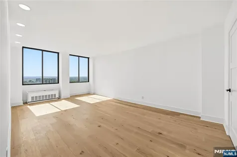 300 Winston Cliffside Park NJ 07010