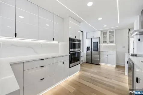 300 Winston Cliffside Park NJ 07010
