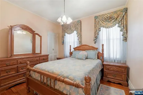 31 Division Avenue Belleville NJ 07109