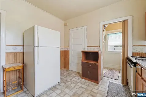 31 Division Avenue Belleville NJ 07109