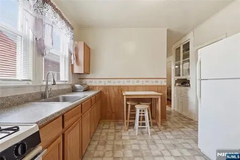 31 Division Avenue Belleville NJ 07109