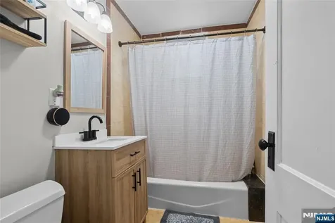 89 Shaler Avenue Fairview NJ 07022