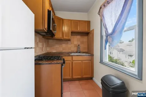 89 Shaler Avenue Fairview NJ 07022
