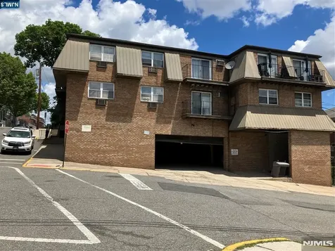 154 Rothwell Avenue Cliffside Park NJ 07010