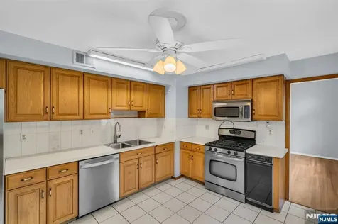 86 Portland Avenue Fanwood NJ 07023