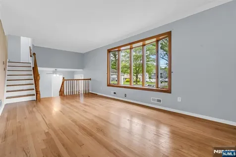86 Portland Avenue Fanwood NJ 07023