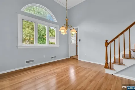 86 Portland Avenue Fanwood NJ 07023