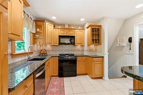 9 Jayne Terrace Ringwood NJ 07456