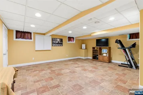 9 Jayne Terrace Ringwood NJ 07456