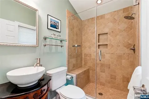 9 Jayne Terrace Ringwood NJ 07456