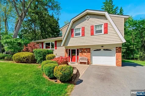9 Jayne Terrace Ringwood NJ 07456