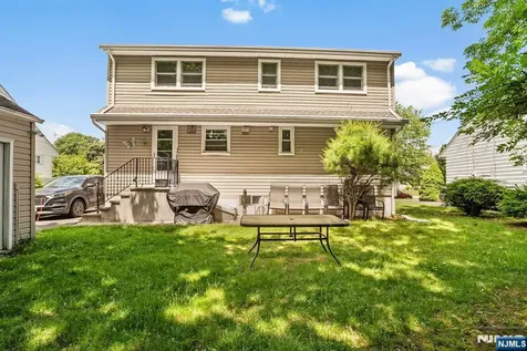 642 Ellington Road Ridgewood NJ 07450