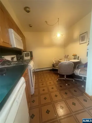 72 Morrell Place Garfield NJ 07026