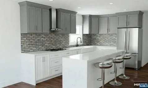 89 Susan Court Clifton NJ 07012