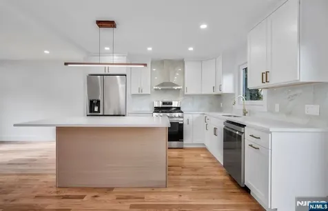 378 Marvin Avenue Hackensack NJ 07601