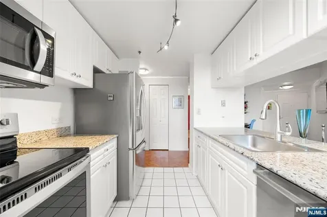 100 Old Palisade Road Fort Lee NJ 07024