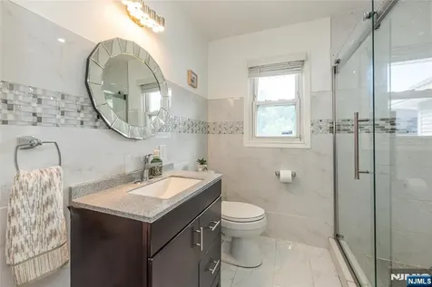 11 Hansen Street Lodi NJ 07644