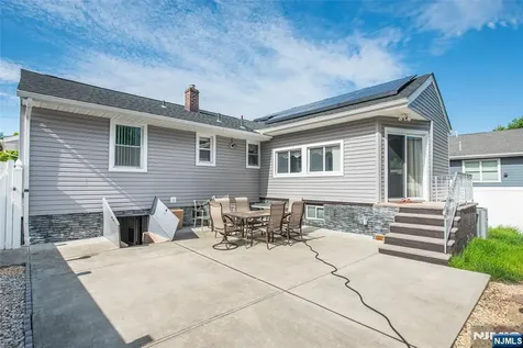 11 Hansen Street Lodi NJ 07644