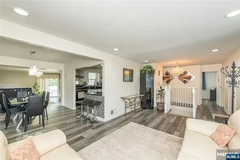 11 Hansen Street Lodi NJ 07644