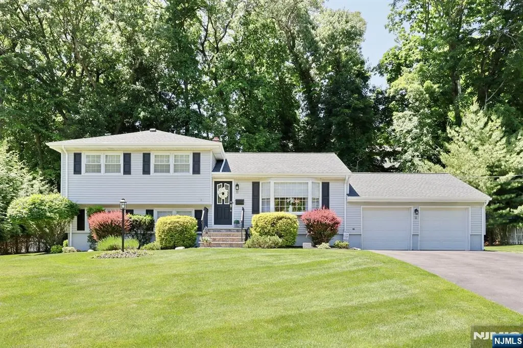 11 Henry Avenue Park Ridge NJ 07656