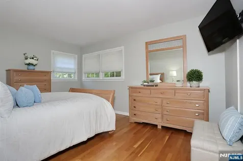 11 Henry Avenue Park Ridge NJ 07656