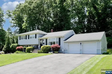 11 Henry Avenue Park Ridge NJ 07656