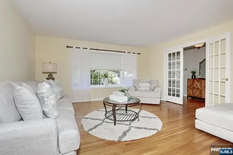 11 Henry Avenue Park Ridge NJ 07656