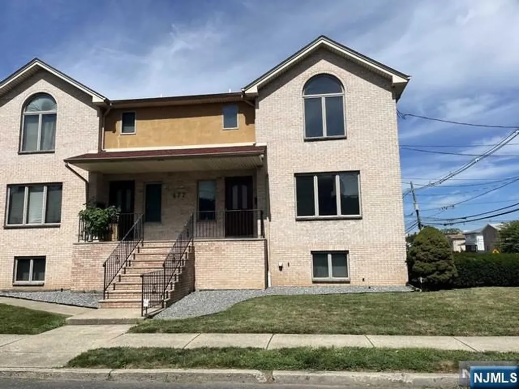 477 3rd Street Palisades Park NJ 07650