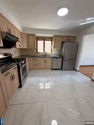477 3rd Street Palisades Park NJ 07650