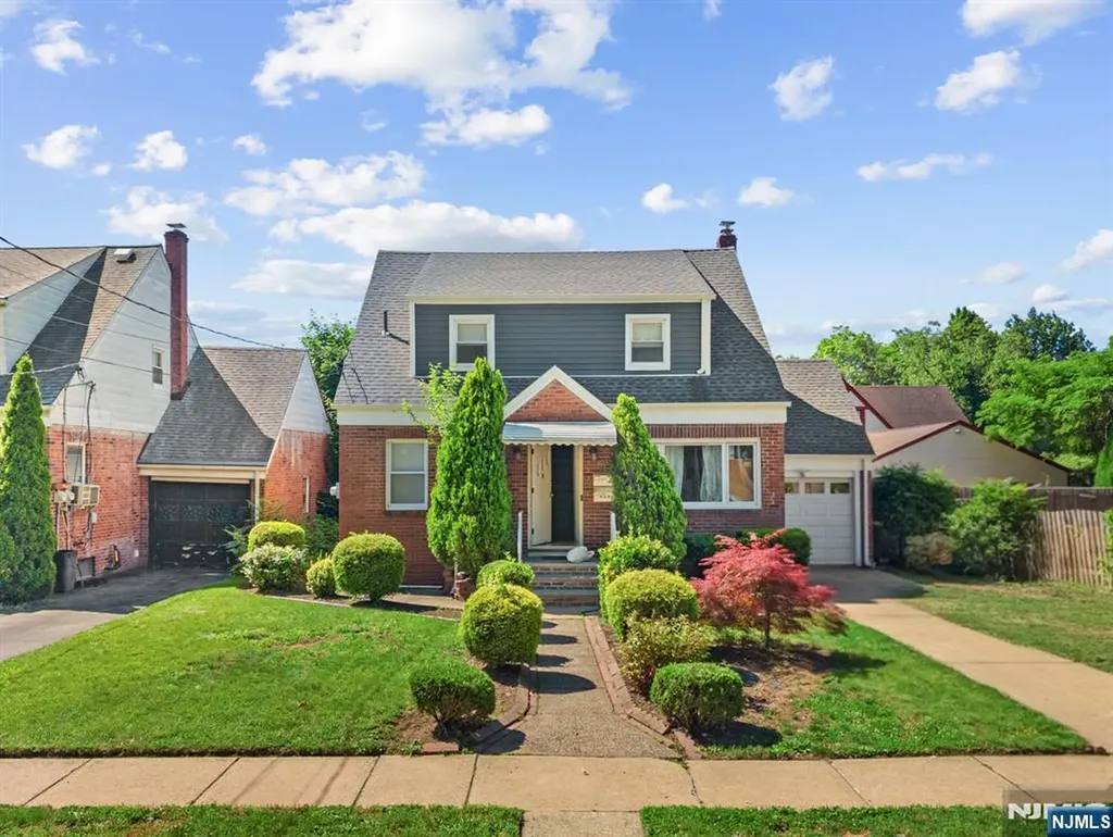 81 Grant Avenue Clifton NJ 07011