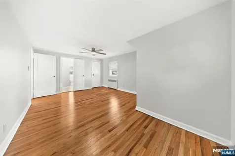 81 Grant Avenue Clifton NJ 07011