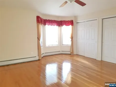 393 Washington Avenue Cliffside Park NJ 07010