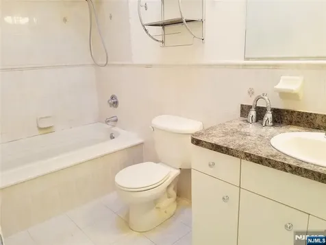 393 Washington Avenue Cliffside Park NJ 07010