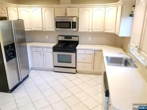 393 Washington Avenue Cliffside Park NJ 07010