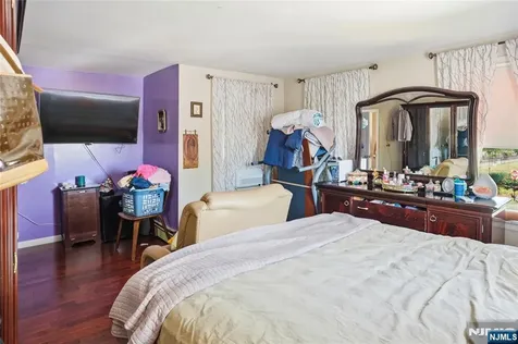 33-35 Pulaski Place Hackensack NJ 07601