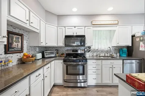 8 Ivan Road West Milford NJ 07480