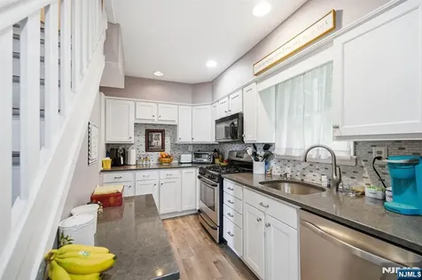 8 Ivan Road West Milford NJ 07480
