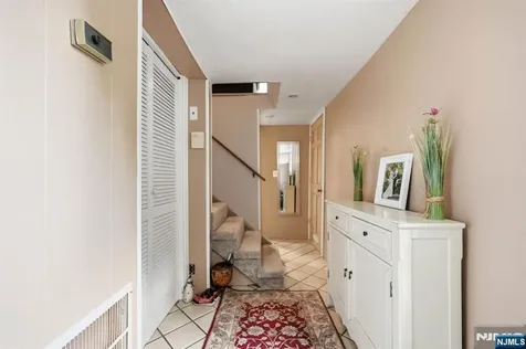 8 Ivan Road West Milford NJ 07480