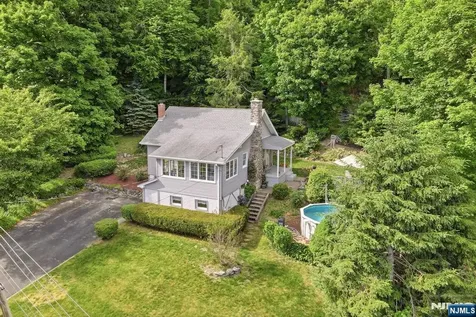 8 Ivan Road West Milford NJ 07480