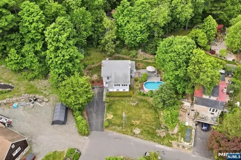 8 Ivan Road West Milford NJ 07480