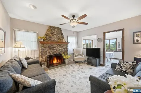 8 Ivan Road West Milford NJ 07480