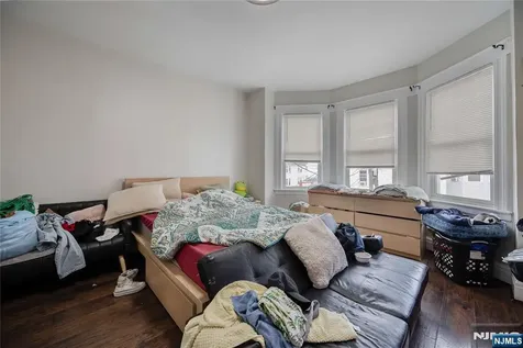 196 Windsor Street Kearny NJ 07032