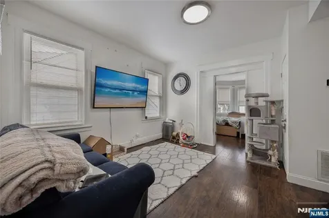196 Windsor Street Kearny NJ 07032