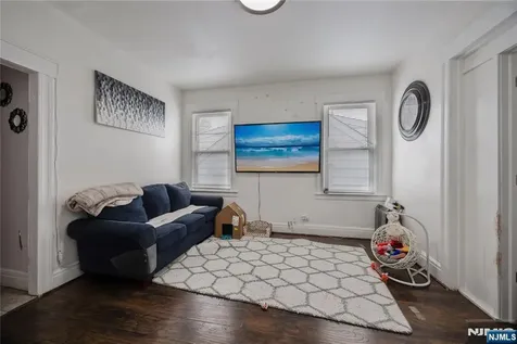 196 Windsor Street Kearny NJ 07032