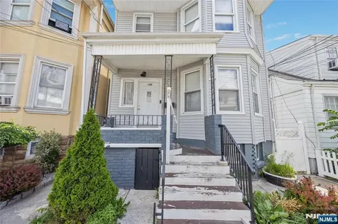 196 Windsor Street Kearny NJ 07032
