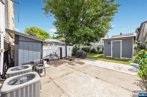 196 Windsor Street Kearny NJ 07032