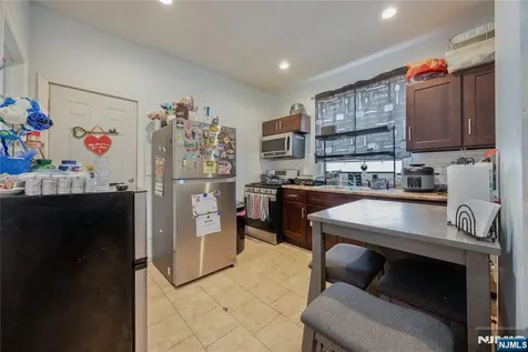 196 Windsor Street Kearny NJ 07032