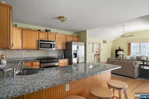 25 W Bayberry Drive Beach Haven NJ 08008