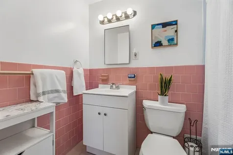10 Whitman Street Bloomfield NJ 07003
