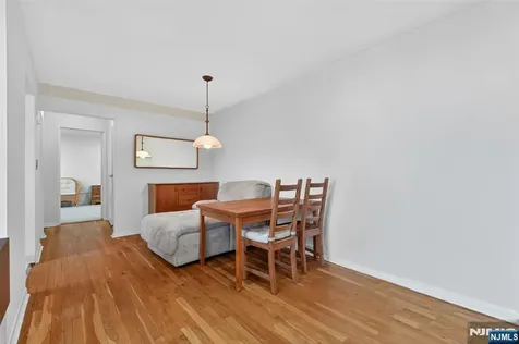 34 Knox Terrace Wayne NJ 07470